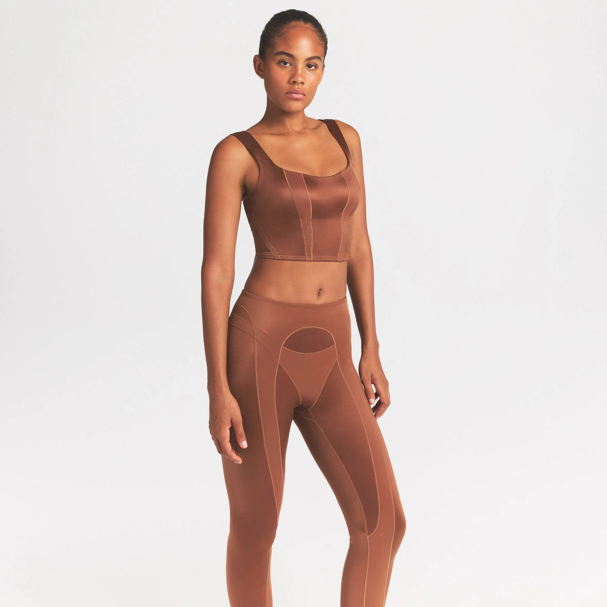 NikeSKIMS SATIN SHINE PANELED SCOOP TANK | CAROB BROWN