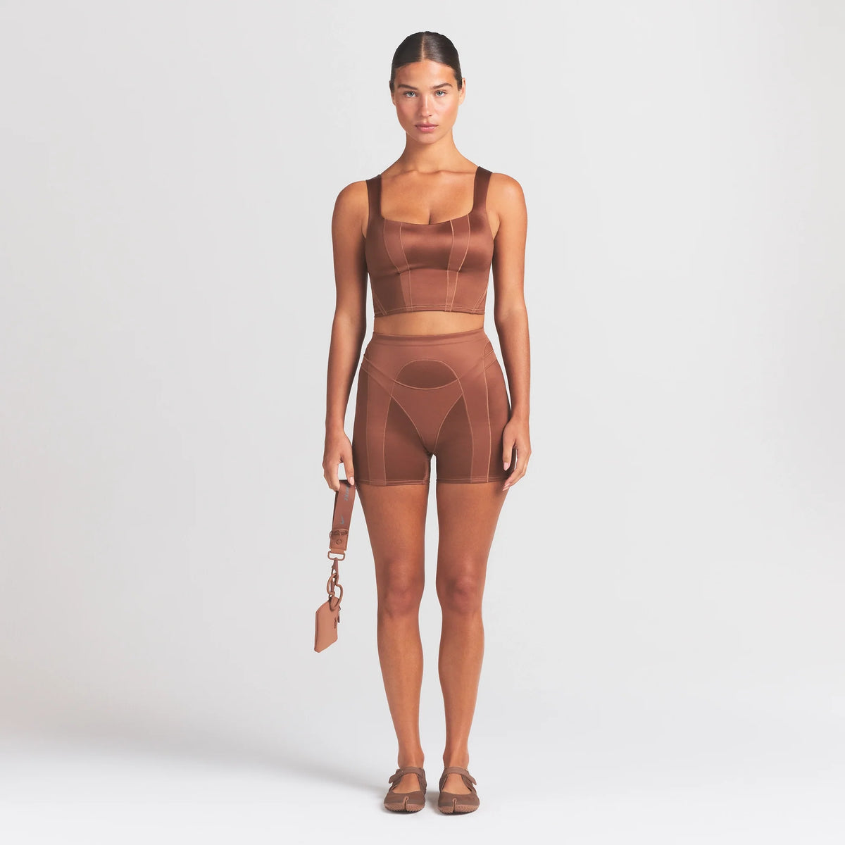 NikeSKIMS SATIN SHINE PANELED 5” BIKER SHORT | CAROB BROWN