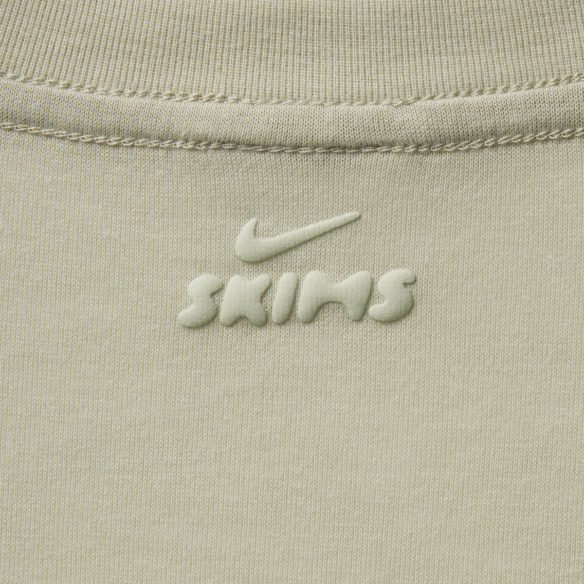 NikeSKIMS PERFORMANCE COTTON BLEND OVERSIZED SHORT SLEEVE TOP | TALC