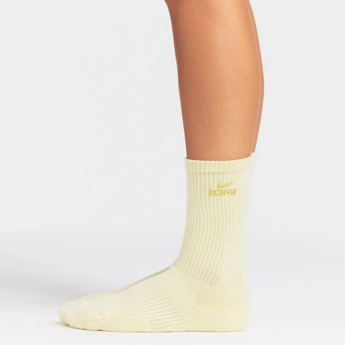 NikeSKIMS ACCESSORIES DRI-FIT™ PILATES CREW SOCK | LEMON DROP