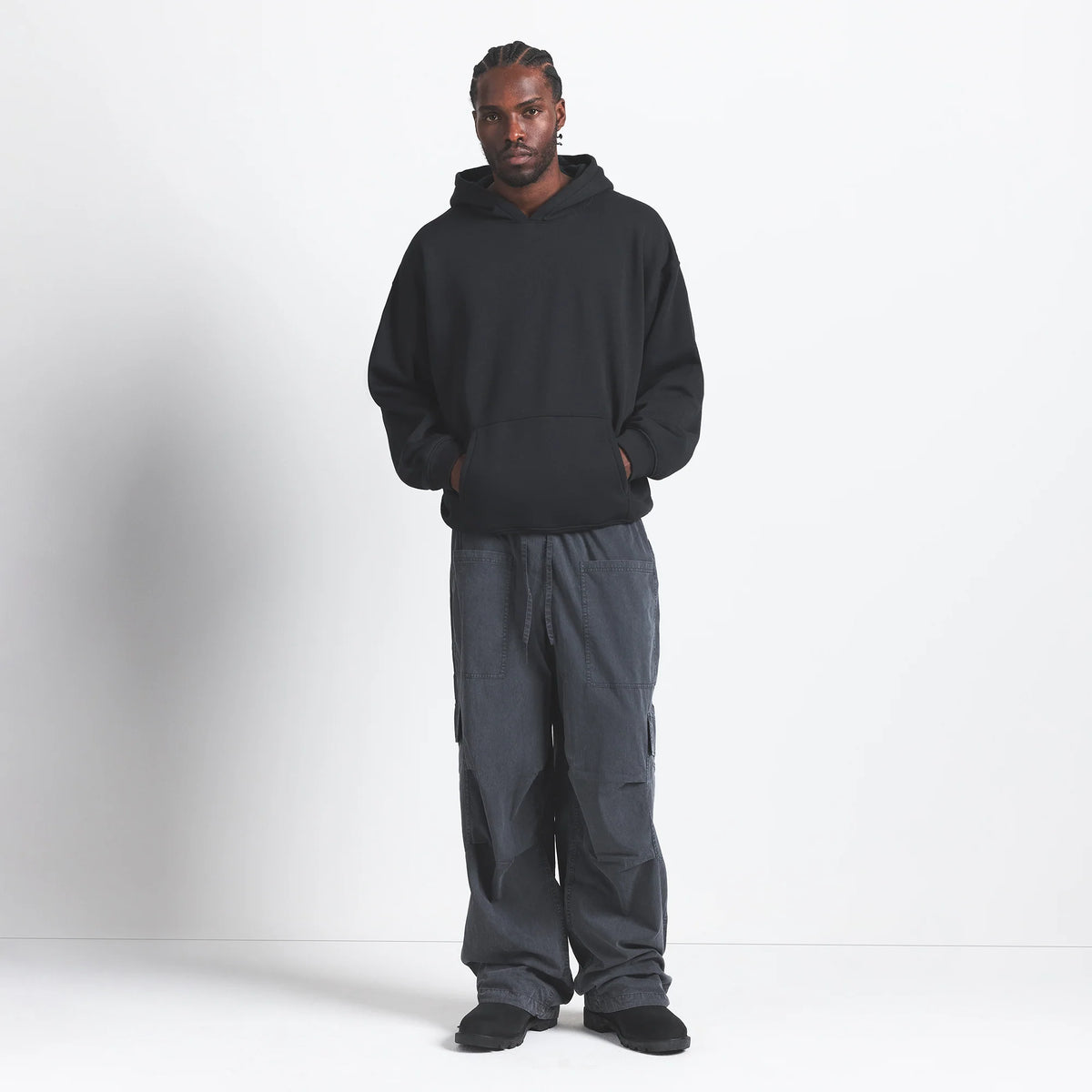 FLEECE LOUNGE MENS RELAXED HOODIE | WASHED ONYX