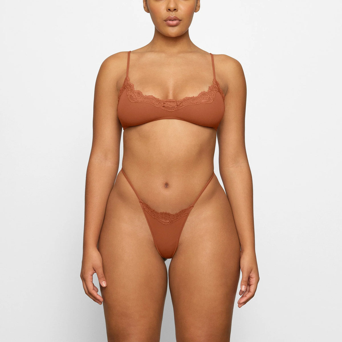 FITS EVERYBODY LACE SCOOP BRALETTE | BRONZE