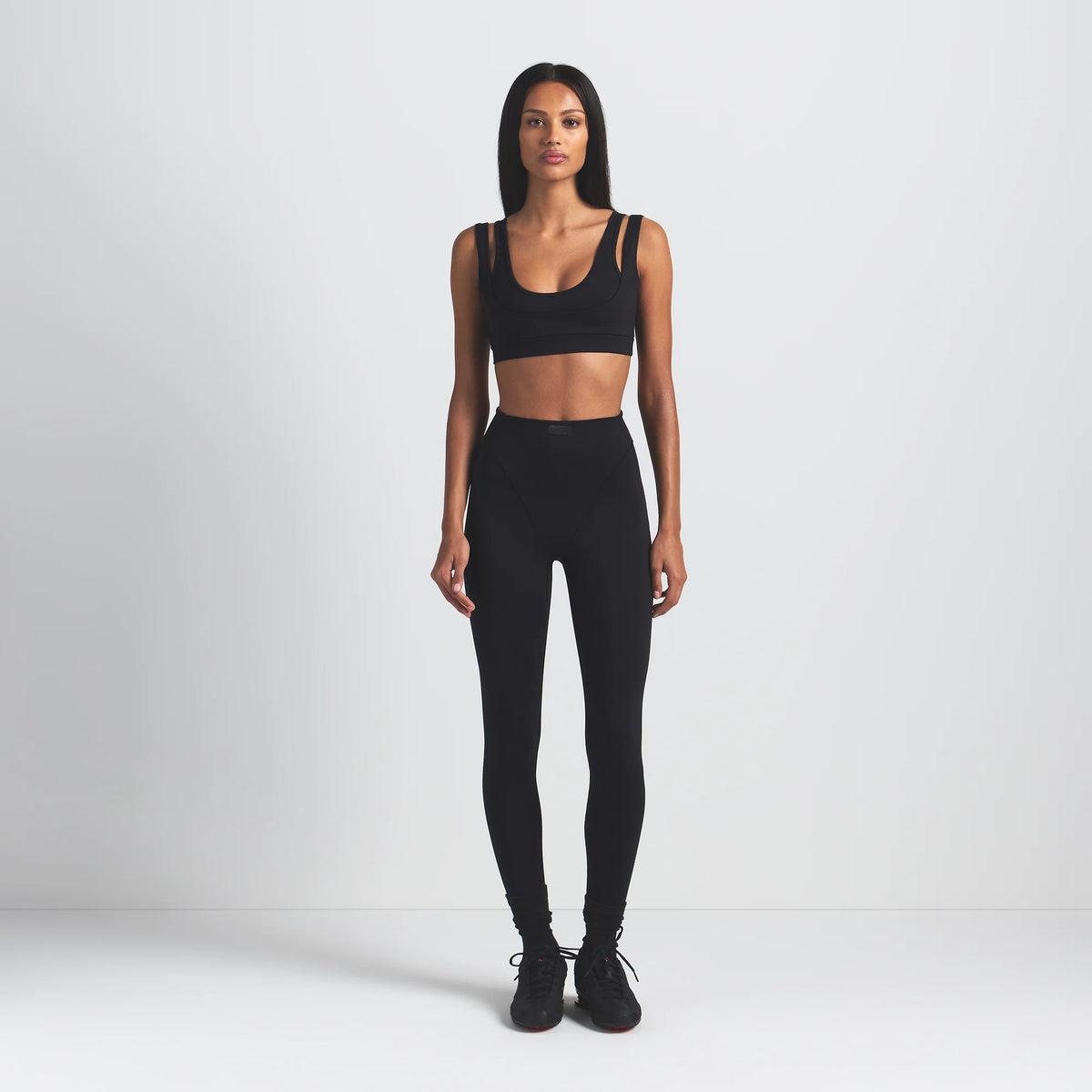 NikeSKIMS MATTE V-LINE 26" LEGGING | OBSIDIAN