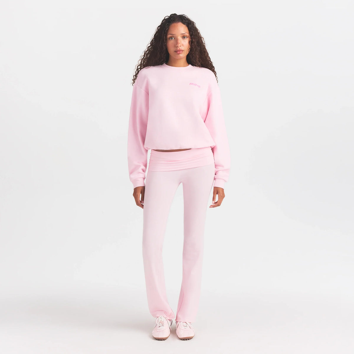 COTTON FLEECE CREWNECK WITH EMBOSSED LOGO | CHERRY BLOSSOM