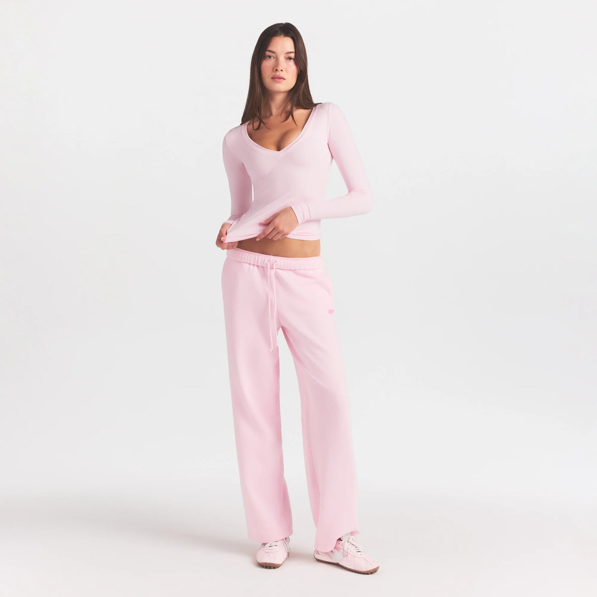 COTTON FLEECE STRAIGHT LEG PANT WITH EMBOSSED LOGO | CHERRY BLOSSOM