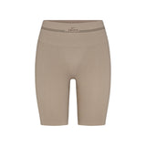NikeSKIMS RIBBED SEAMLESS 5" BIKER SHORT | DRIFTWOOD
