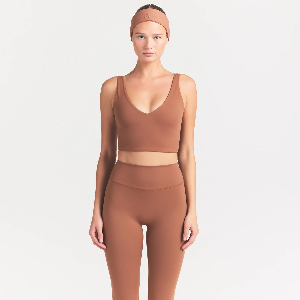 NikeSKIMS MATTE V-NECK BRA TOP | CAROB BROWN