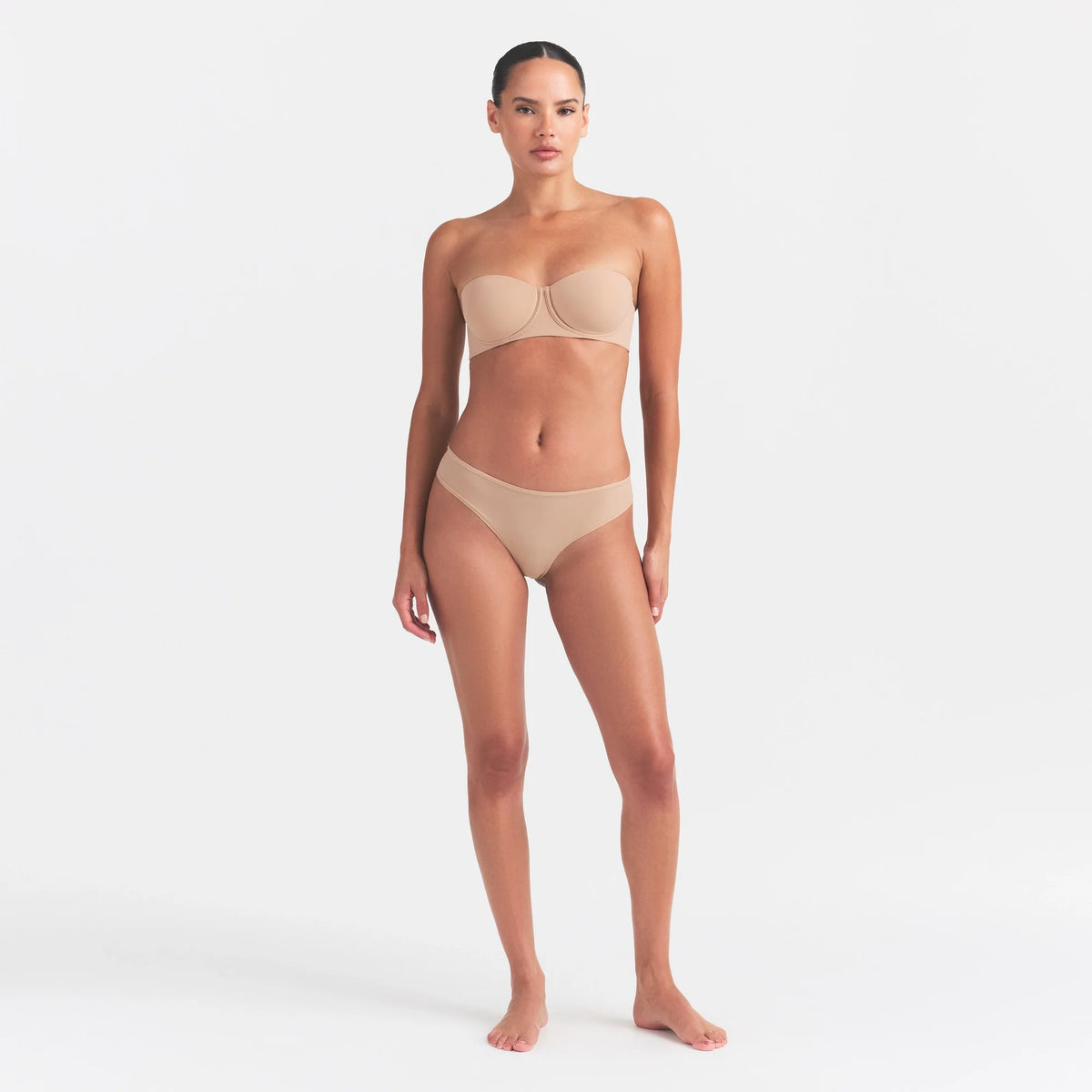 FITS EVERYBODY STRAPLESS BRA | CLAY