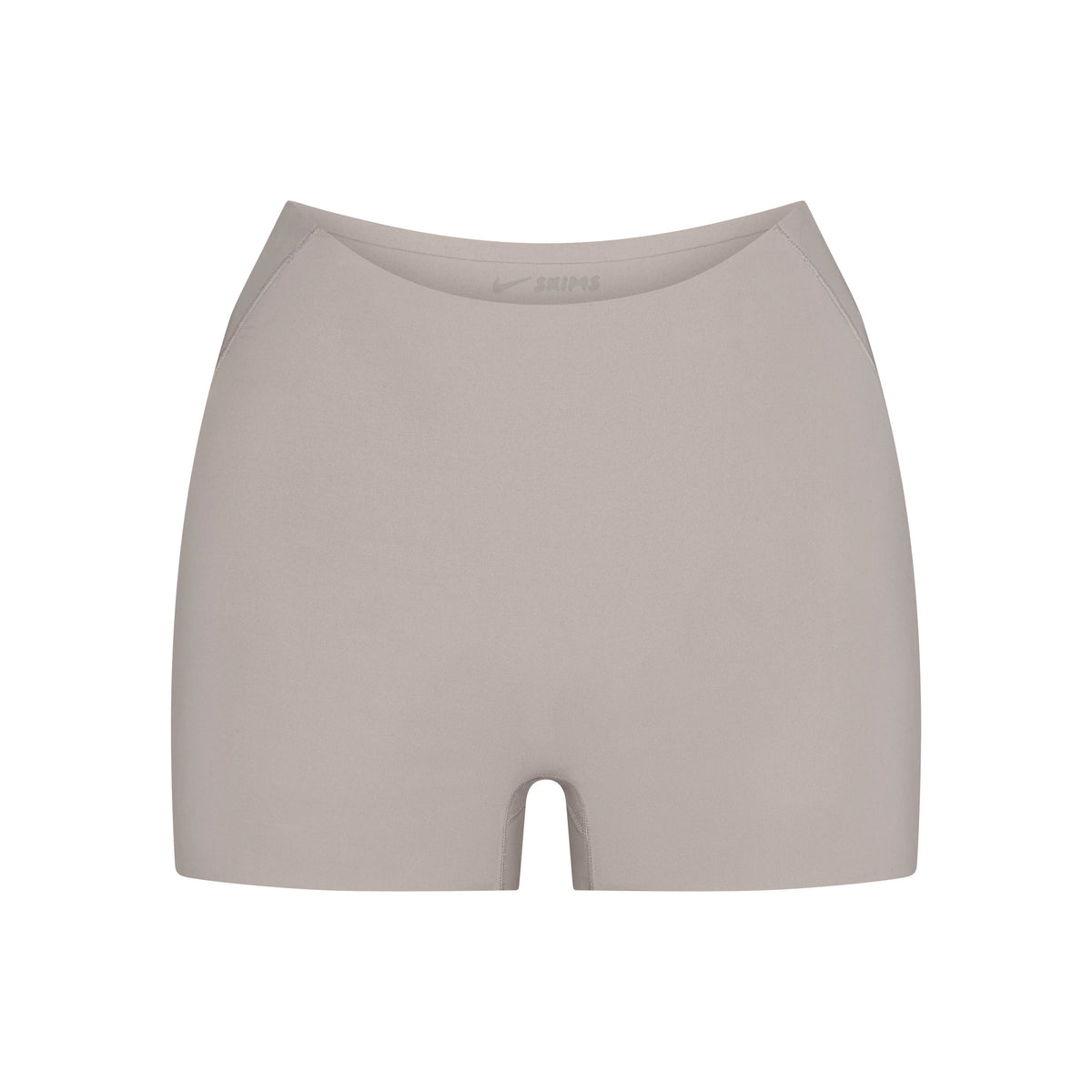 NikeSKIMS STUDIO STRETCH 3" SHORT | LINEN
