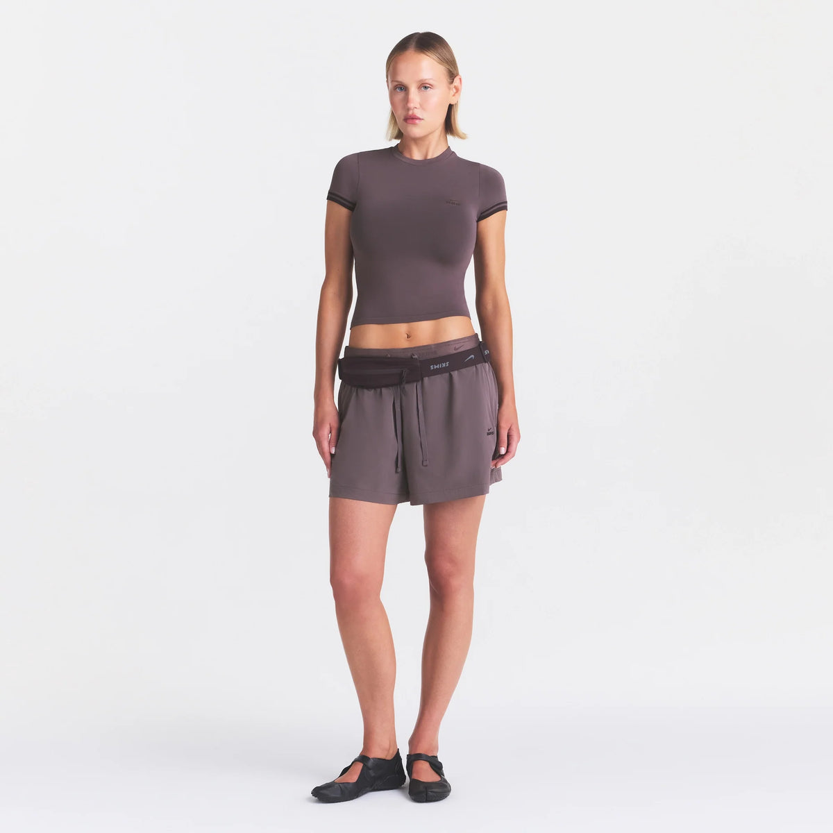 NikeSKIMS STRETCH NYLON 5" TRACK SHORT | RESIN